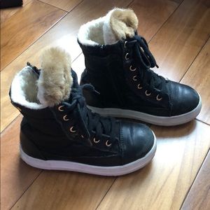 Naturino waterproof, lined high top sneaker/boots